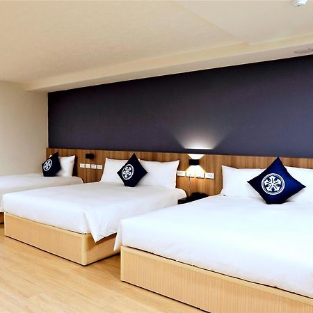 Holo Hotel Tainan Exterior photo