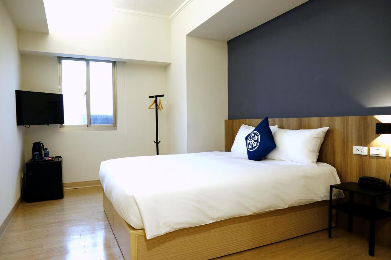 Holo Hotel Tainan Exterior photo
