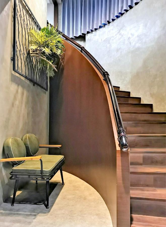 Holo Hotel Tainan Exterior photo