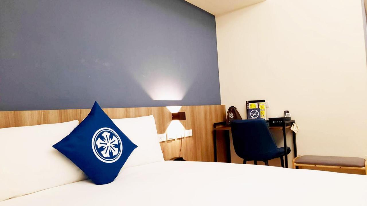 Holo Hotel Tainan Exterior photo