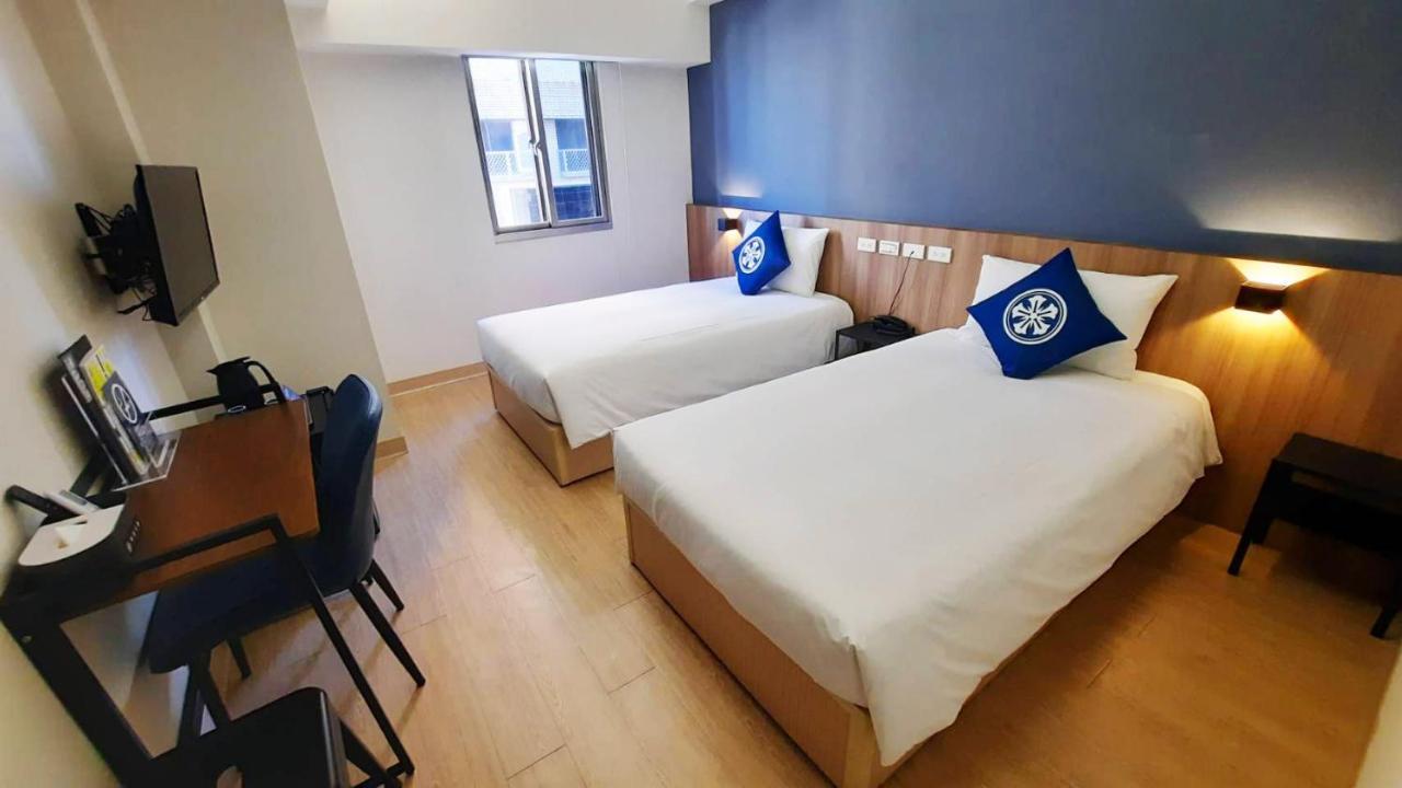 Holo Hotel Tainan Exterior photo