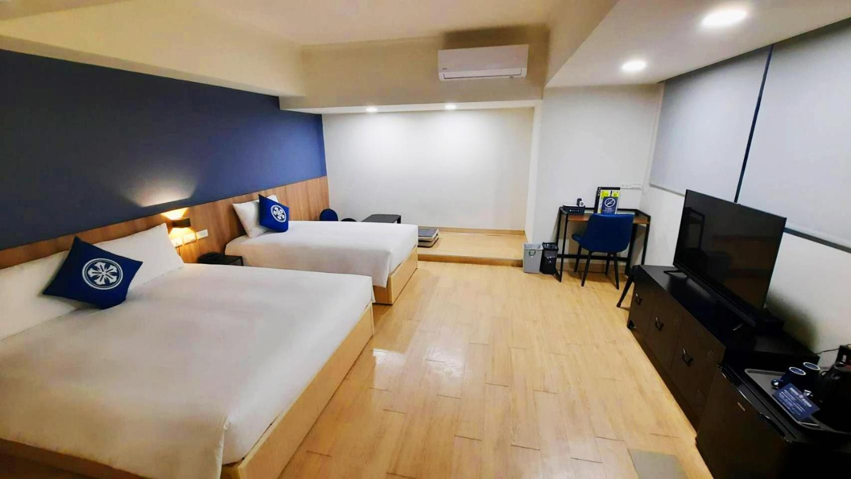 Holo Hotel Tainan Exterior photo